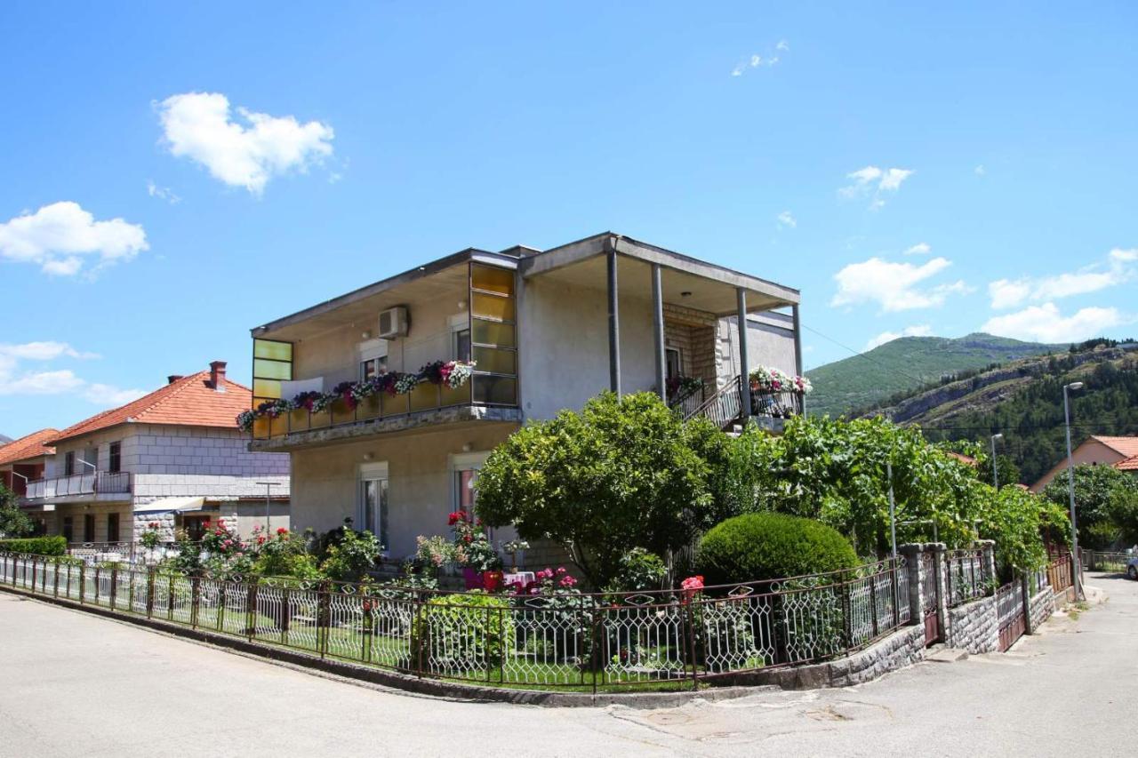 Cvijetna Oaza Apartment Trebinje Ngoại thất bức ảnh